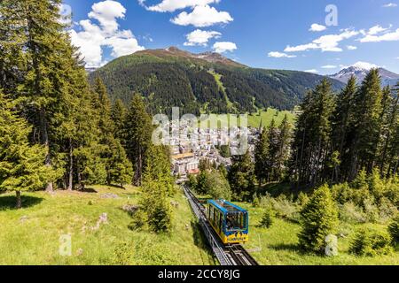 Standseilbahn zur Schatzalp, Schatzalpbahn, Schatzalp Seilbahn vor Jakobshorn, Davos, Graubünden, Schweiz Stockfoto