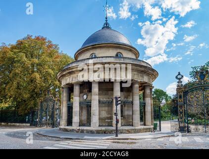 Die Rotunde des Monceau Parks in Paris, Frankreich Stockfoto