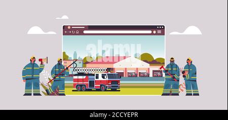 Feuerwehrleute in uniform in der Nähe der Feuerwehr Löschkonzept digitales Feuer Abteilung im Web-Browser-Fenster horizontale Vektordarstellung in voller Länge Stock Vektor
