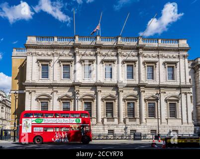 Die Bankett- Haus in Whitehall, London - im Jahre 1622 nach einem Entwurf von Inigo Jones abgeschlossen und Nachgeschliffenes in Portland Stein in der c 19. Stockfoto