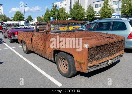 Rostiger Rattenstab Pickup auf dem Display Stockfoto