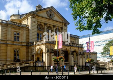 Rund um Cheltenham, eine große Stadt in Gloucestershire. Das Rathaus. Stockfoto