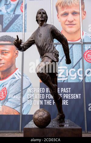 Nahaufnahme Der Neuen Johan Cruyff Statue Im Johan Cruyff Arena Amsterdam Niederlande 24-8-2020 Stockfoto