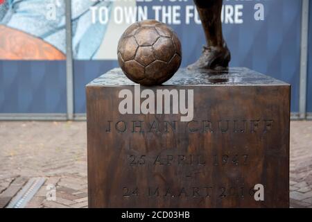 Nahaufnahme Der Neuen Johan Cruyff Statue Im Johan Cruyff Arena Amsterdam Niederlande 24-8-2020 Stockfoto