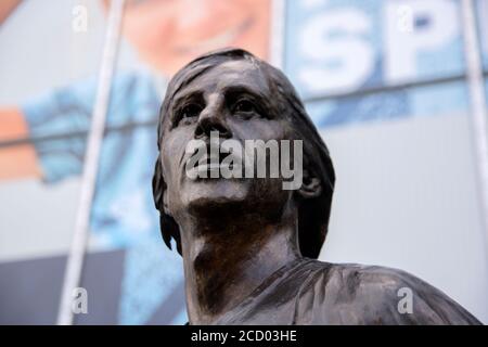 Nahaufnahme Der Neuen Johan Cruyff Statue Im Johan Cruyff Arena Amsterdam Niederlande 24-8-2020 Stockfoto