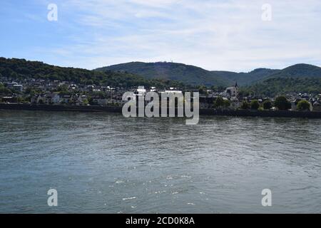 Uferpromenade von Bad Salzig Stockfoto