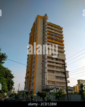 Utter pardesh , indien - Gebäude , EIN Bild des Gebäudes mit Himmel Hintergrund 24 august 2020 Stockfoto