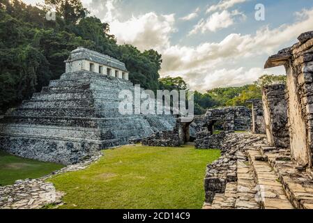 Tempel der Grafen Ruinen der Maya-Stadt Palenque; Chiapas, Mexiko Stockfoto