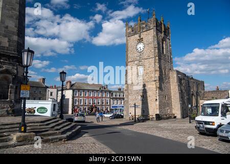 Holy Trinity Church im Market Place, Richmond, North Yorkshire, Heimat des Green Howards Regimentsmuseums. VEREINIGTES KÖNIGREICH. Stockfoto