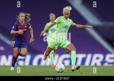 San Sebastian, Spanien. August 2020. Pernille Harder vom VfL Wolfsburg während des UEFA Women's Champions League Fußballspiels (Semifinale) zwischen VfL Wolfsburg und FC Barcelona. Daniela Porcelli/SPP Quelle: SPP Sport Pressefoto. /Alamy Live Nachrichten Stockfoto