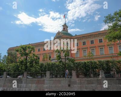 Mikhailovsky, oder Engineering Castle - ein ehemaliger kaiserlicher Palast im Zentrum von St. Petersburg, Russland Stockfoto