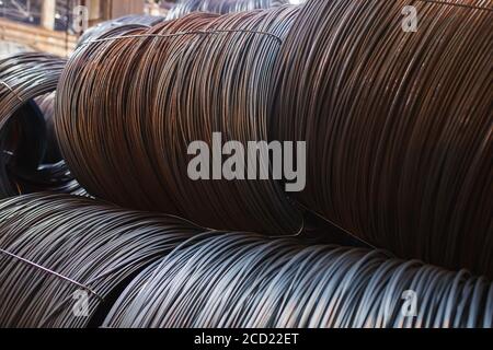 Gebäude Anker sind im Lager der metallurgischen Produkten. Element der baulichen Struktur Stockfoto