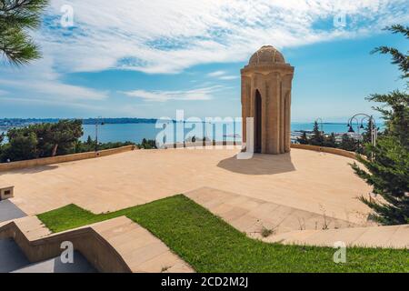 Gasse zur ewigen Flamme im Upland Park, Baku Stadt, Aserbaidschan Stockfoto