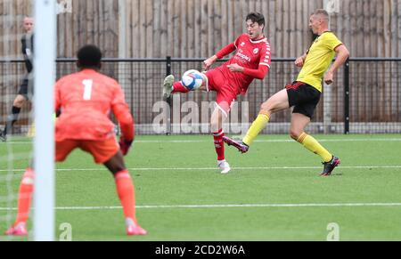 Ashley Nadean von Crawley Town während der Vorsaison freundlich zwischen Crawley Town und Watford im Camping World Community Stadium. Bild von JAMES BOARDMAN Stockfoto