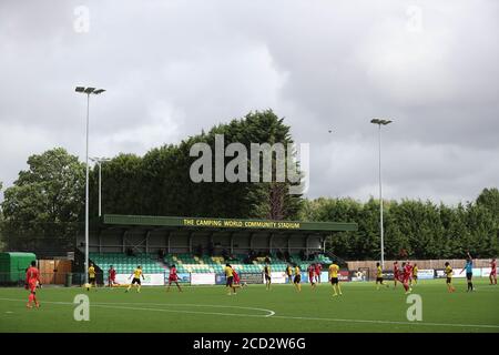 Spielaction während der Vorsaison freundlich zwischen Crawley Town und Watford im Camping World Community Stadium. Bild von JAMES BOARDMAN Stockfoto