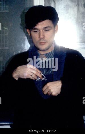 Interview mit Billy MacKenzie von The Associates im WEA Records Office. London, 03/27/1984, weltweite Nutzung Stockfoto