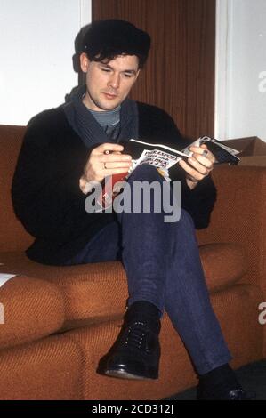 Interview mit Billy MacKenzie von The Associates im WEA Records Office. London, 03/27/1984, weltweite Nutzung Stockfoto