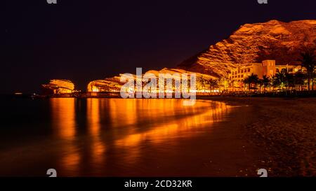 Maskat/Oman - 1. Februar 2015: Blick auf das Shangri-La Al Husn Resort & Spa am Golf von Oman Stockfoto