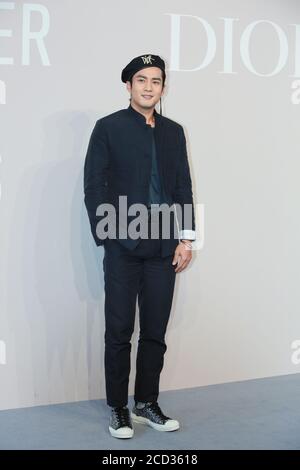 Der chinesische Schauspieler Han Dongjun, auch bekannt als Elvis Han, besucht den 'Christian Dior Designer of Dreams' in Shanghai, China, 24. Juli 2020. Stockfoto