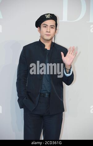 Der chinesische Schauspieler Han Dongjun, auch bekannt als Elvis Han, besucht den 'Christian Dior Designer of Dreams' in Shanghai, China, 24. Juli 2020. Stockfoto