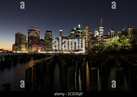 New York, USA. Oktober 2019. New York, USA Oktober 2019: Impressionen New York - Oktober - 2019 die Skyline von New York am Abend Quelle: dpa/Alamy Live News Stockfoto