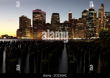 New York, USA. Oktober 2019. New York, USA Oktober 2019: Impressionen New York - Oktober - 2019 die Skyline von New York am Abend Quelle: dpa/Alamy Live News Stockfoto