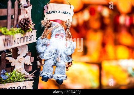 Salzburg, Österreich. Weihnachtsdekoration am Christkindlmarkt Weihnachtsmarkt, Salzburger Advent. Stockfoto