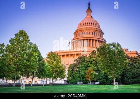 US Capitol in Washington DC am Abend, Vereinigte Staaten von Amerika. Stockfoto