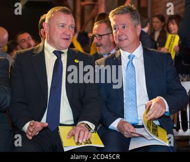 Glasgow, Großbritannien. 27. November 2019. Bild: (Links) Drew Hendry MP; (rechts) Keith Brown MSP. Die offizielle Wahlerklärung der Scottish National Party (SNP) für die Parlamentswahlen am 12. Dezember 2019. Stockfoto