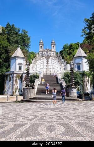 Braga, Portugal - 22. August 2020: Heiligtum unserer Lieben Frau von Sameiro (oder Heiligtum von Sameiro oder Unbefleckte Empfängnis von Monte Sameiro) ist eine marianische sa Stockfoto