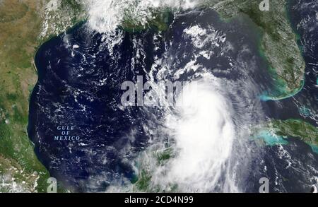 Hurrikan Laura auf dem Weg nach Louisiana und Texas, USA im August 2020 - Elemente dieses Bildes von der NASA Stockfoto