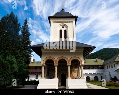 Außenansicht der Biserica Veche (Alte Kirche) gebaut von Prinz Mihial Cantacuzino, Sinaia, Siebenbürgen, Rumänien Stockfoto