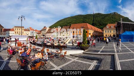 Stadtplatz in der Altstadt, Piata Sfatului, Brasov, Siebenbürgen, Rumänien Stockfoto