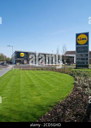 Lidl Superstore neu eröffnet im Jahr 2018, in den nördlichen Vororten von Norwich, Norfolk, England, Großbritannien Stockfoto