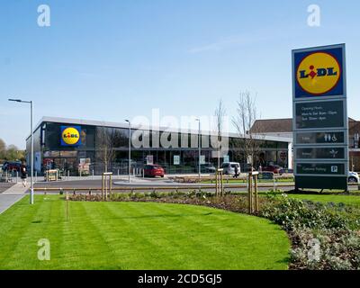 Lidl Superstore neu eröffnet im Jahr 2018, in den nördlichen Vororten von Norwich, Norfolk, England, Großbritannien Stockfoto