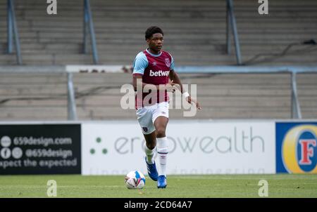 High Wycombe, Großbritannien. August 2020. Jamal Baptiste von West Ham United während der Vorsaison 2020/21 Freundschaftsspiel zwischen Wycombe Wanderers und West Ham United in Adams Park, High Wycombe, England am 25. August 2020. Foto von Andy Rowland. Kredit: Prime Media Images/Alamy Live Nachrichten Stockfoto