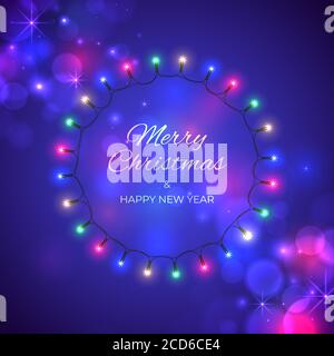 Frohe Weihnachten und frohe Weihnachten Grußkarte. Farbenfrohe weihnachtslichter. Kranz von glühenden Weihnachten Girlande. Leuchtende Lichter auf blauem Hintergrund Stock Vektor