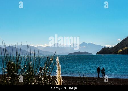 Lago Todos los Santos, Chile. In der Seenregion im Süden Chiles und im ältesten Nationalpark des Landes befindet sich der Lago Todos Los San Stockfoto