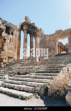 Erkunden Sie die Tempel von Baalbek Stockfoto