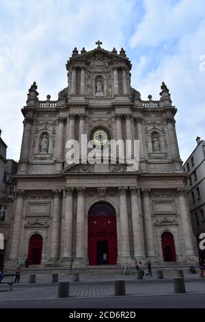 Paris, Frankreich - 28. April 2018: Saint Paul Saint Louise Kirche in Paris - Fassade Stockfoto