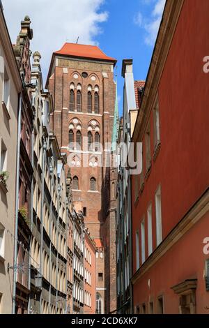 DANZIG, POLEN - 2017. AUGUST 24. Basilika der Heiligen Maria von der Himmelfahrt der seligen Jungfrau Maria in Gdańsk. Stockfoto