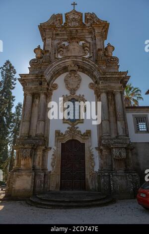 Vila Real / Portugal - 08 01 2020: Blick auf das Außengebäude Solar de Mateus, ikonisch des portugiesischen Barock aus dem 18. Jahrhundert Stockfoto