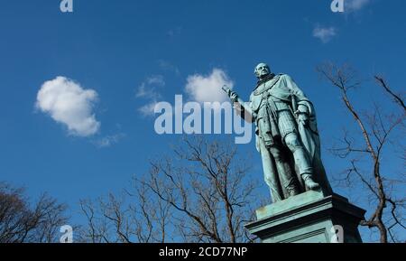 Statue des Feldmarschalls Frederick, Duke of York, Oberbefehlshaber der britischen Armee, 1795 auf der Edinburgh Castle Esplanade, Schottland. Stockfoto