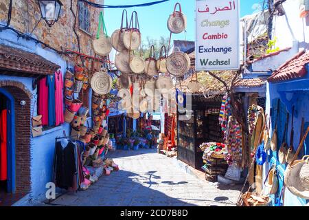 Geschäfte in Chefchaouen Stockfoto