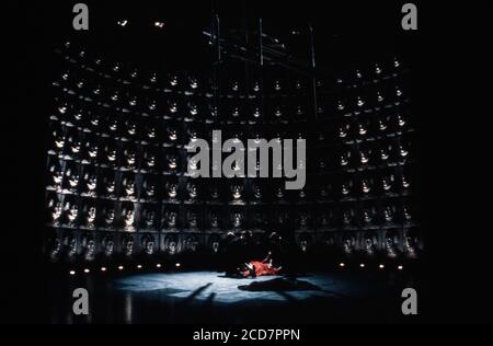 Aufführung Theaterstück 'Maria Stuart' von Friedrich Schiller im Schauspielhaus Hamburg 1990, Szenenfoto Stockfoto