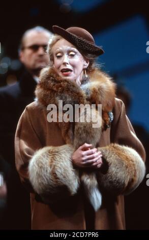 Aufführung Theaterstück 'Maria Stuart' von Friedrich Schiller im Schauspielhaus Hamburg 1990, Mitwirkende: Ilse Ritter Stockfoto