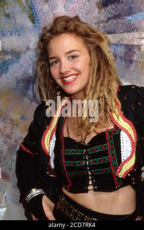 Tele 5 Talkshow, Talkshow-Reihe, Sendung vom 24. Juni 1990, Talkgast Sängerin Eena aka Luci van Org Stockfoto