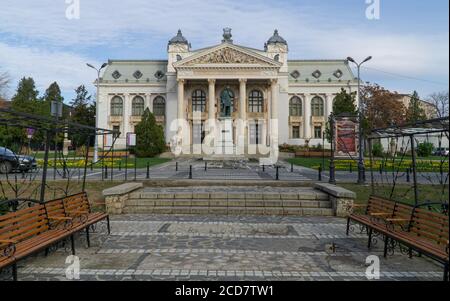 Iasi, Rumänien - 11.11.2019: Nationaltheater in Iasi Stockfoto