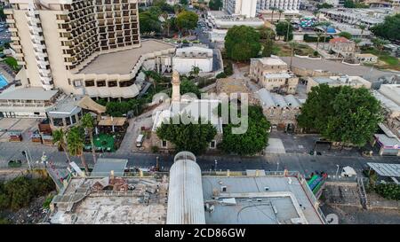 Luftaufnahme der Stadt Tiberias. Israel. Tiberias ist eine Stadt am westlichen Ufer des Sees von Galiläa. Stockfoto