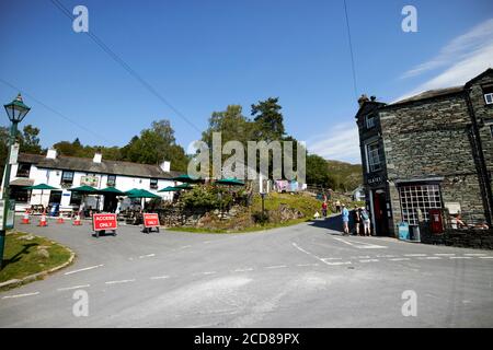 britannia Pub und Schiefer-Café im Dorf Elterwater Lake District england großbritannien Stockfoto